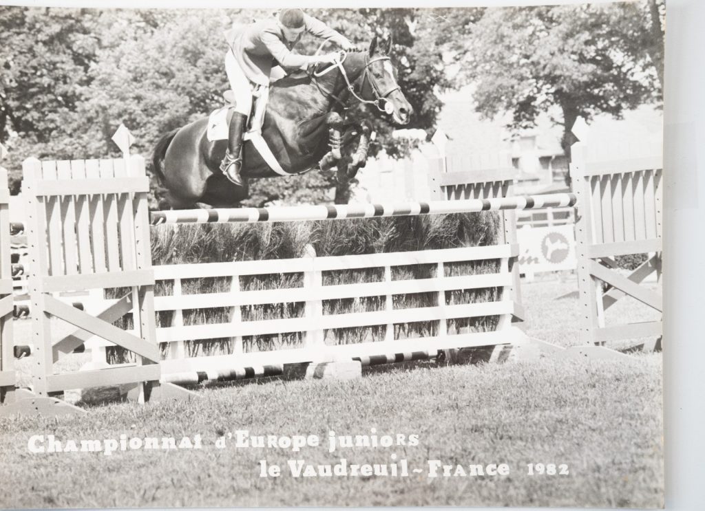 PHOTO Argentique France Equitation cheval saut d'obstacles 18X24cm 1970