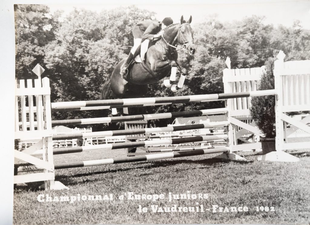 PHOTO Argentique France Equitation cheval saut d'obstacles 18X24cm 1970