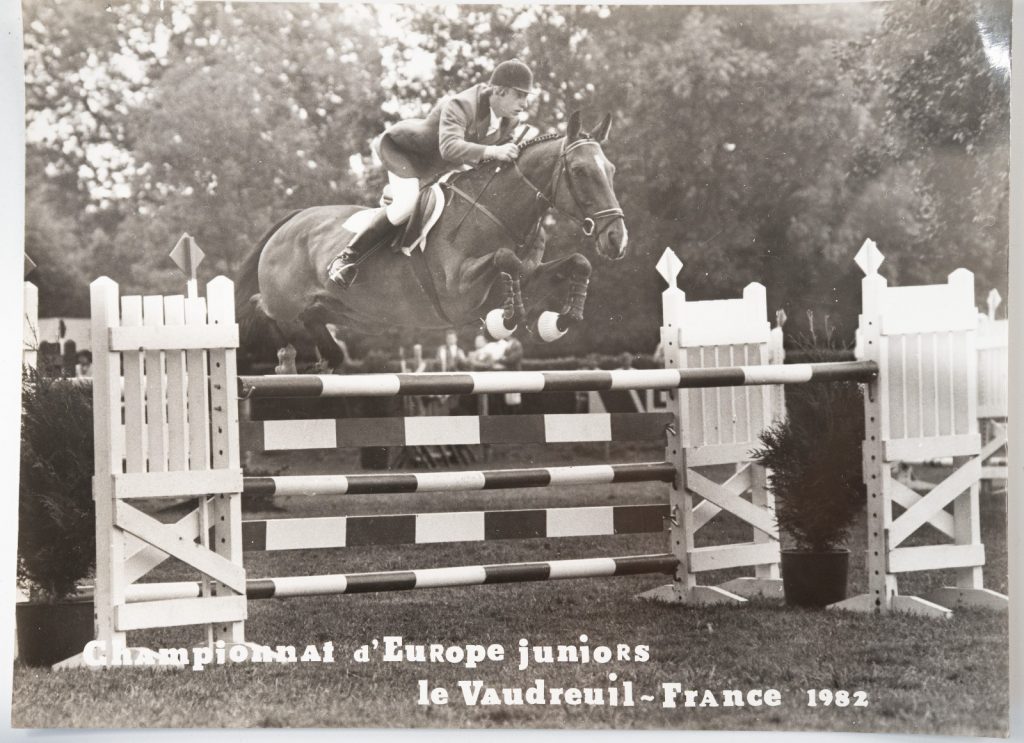 PHOTO Argentique France Equitation cheval saut d'obstacles 18X24cm 1970