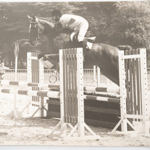 PHOTO Argentique	France	Equitation cheval saut d'obstacles	18X24cm	1950