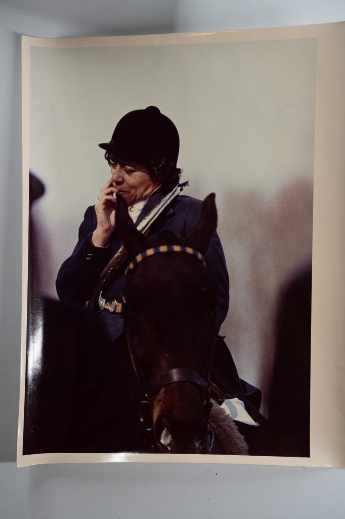 PHOTO Argentique	France	chasse à courre vénerie cheval 20X30cm	1970