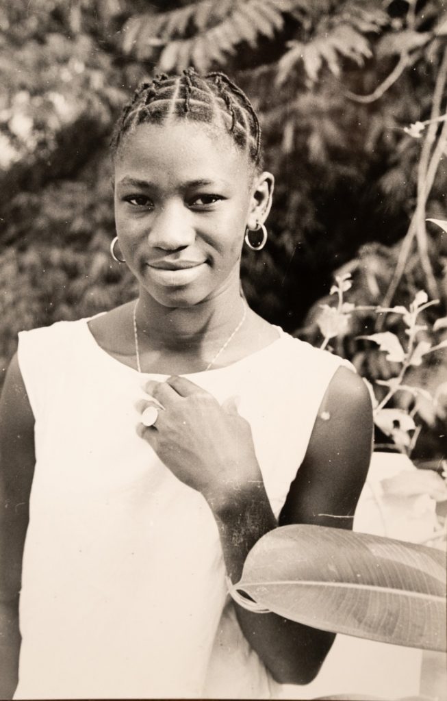 PHOTO Argentique, RC portrait de femme Afrique 16X24cm 1960