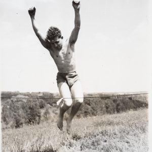 TIRAGE PHOTO Gelatino Bromure D'argent, RC France Homme nu saute 16X24cm 1950