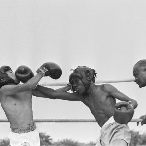 Tirage photo argentique jeune boxeur 20X30cm