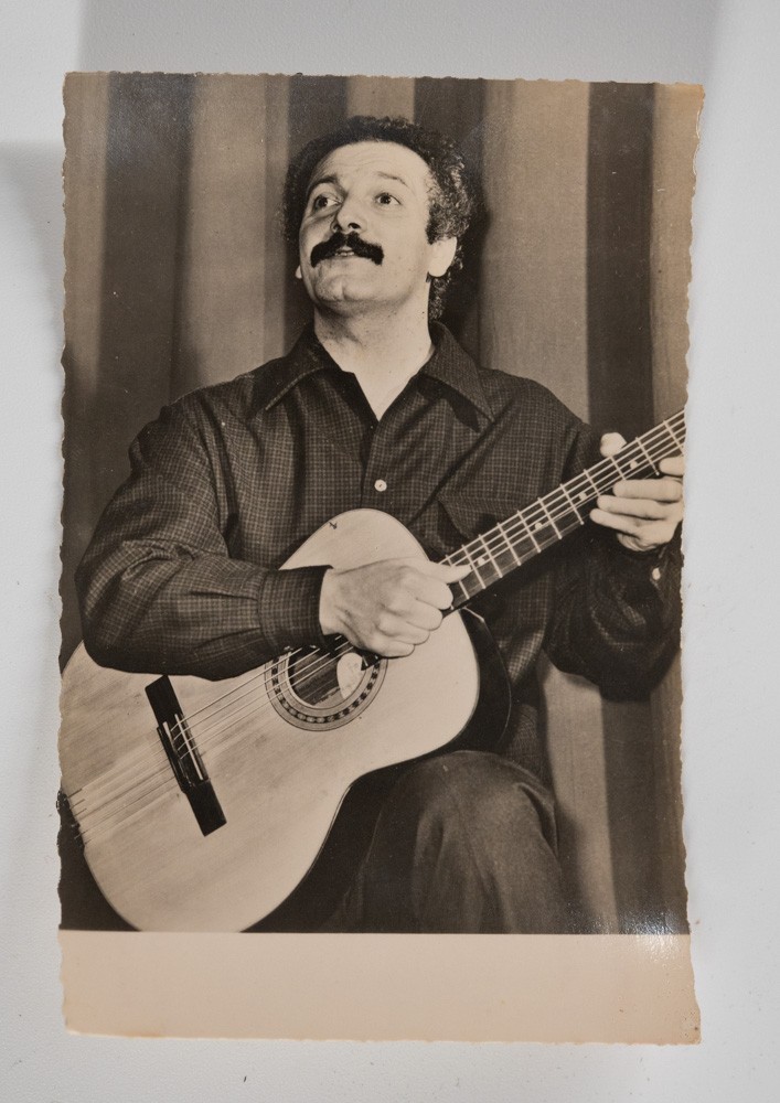 PHOTO Argentique CARTE POSTAL 9X14cm GEORGES BRASSENS 1960