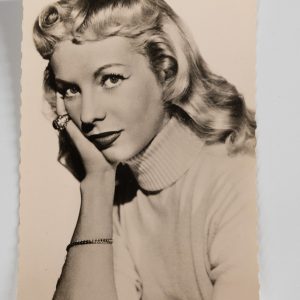 PHOTO Argentique  CARTE POSTAL  9X14cm  Michelle Cordoue  1960