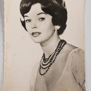 PHOTO Argentique  CARTE POSTAL  9X14cm DAWN ADDAMS 1960