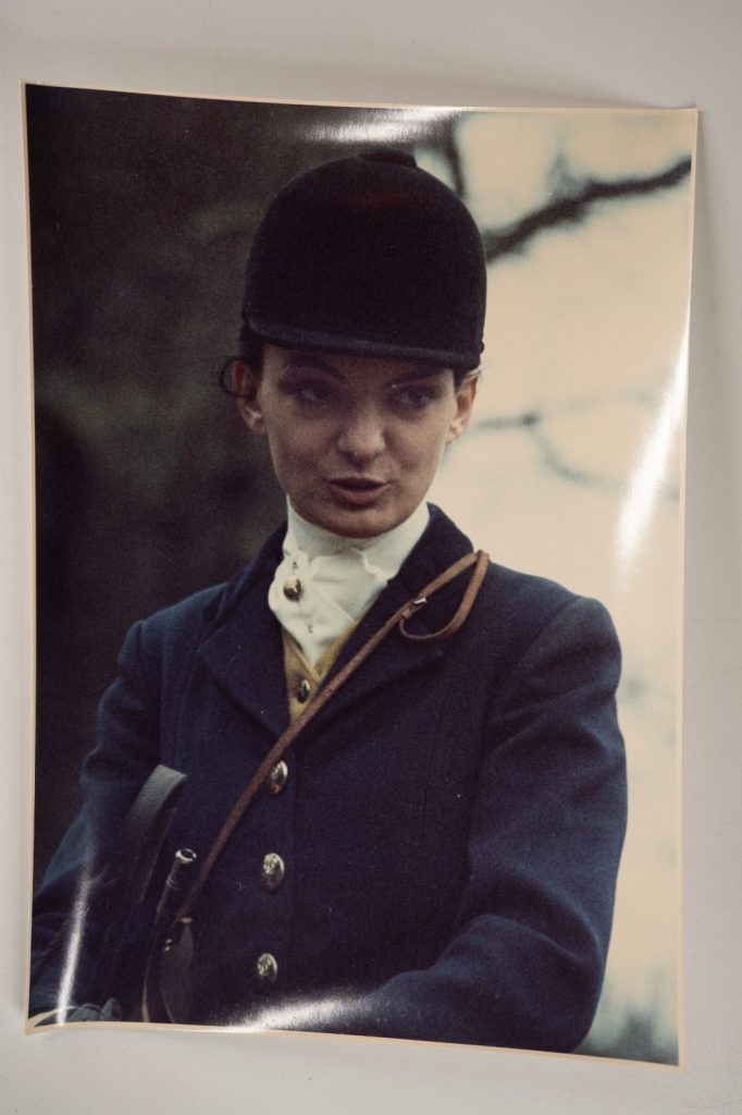 PHOTO Argentique	France	chasse à courre vénerie cheval portrait 18X24cm	1970