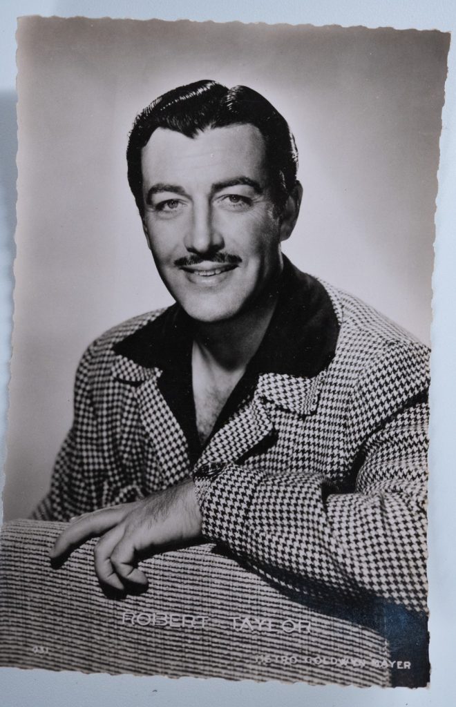 PHOTO Argentique  CARTE POSTAL  9X14cm ROBERT  TAYLOR  1960