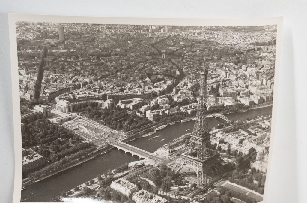 PHOTO Argentique Vue aérienne Tour Eiffel 9x12cm	1970	Roger Morin