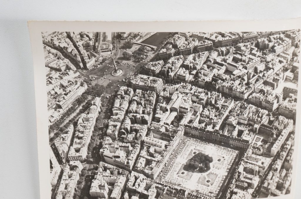 PHOTO Argentique Vue aérienne Paris LA BASTILLE 9x12cm	1970	Roger Morin