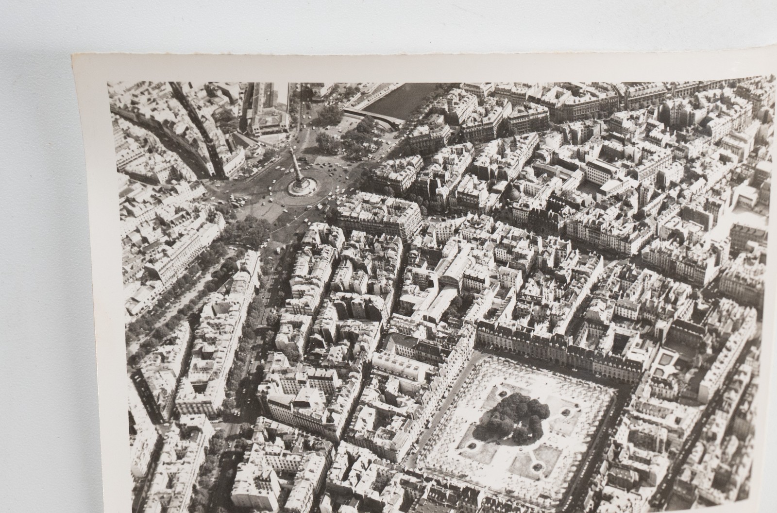 PHOTO Argentique Vue aérienne Paris LA BASTILLE 9x12cm 1970 Roger Morin