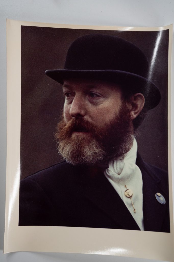 PHOTO Argentique	France	chasse à courre vénerie cheval portrait 18X24cm	1970