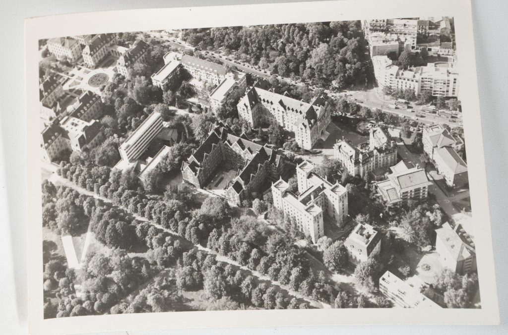 PHOTO Argentique Vue aérienne Paris CITE UNIVERSITAIRE 9x12cm	1970	Roger Morin