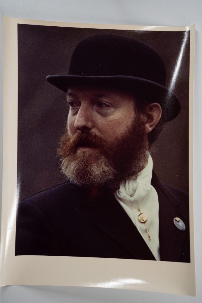 PHOTO Argentique	France	chasse à courre vénerie cheval portrait 18X24cm	1970