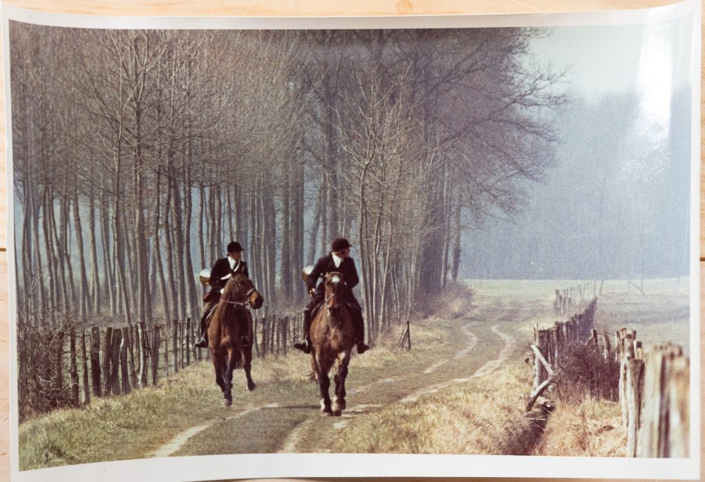 PHOTO Argentique France	chasse à courre vénerie cheval	15X23	1970
