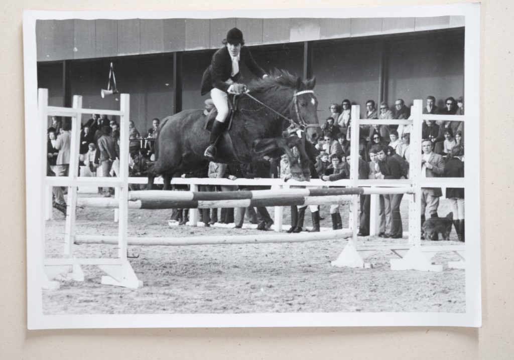 PHOTO Argentique France Equitation cheval saut d'obstacles 13X17cm 1970
