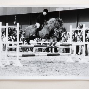 PHOTO Argentique	France	Equitation cheval saut d'obstacles	13X17cm	1970