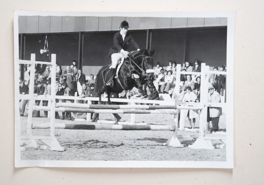 PHOTO Argentique France Equitation cheval saut d'obstacles 13X17cm 1970