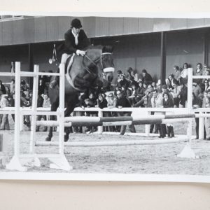 PHOTO Argentique	France	Equitation cheval saut d'obstacles	13X17cm	1970