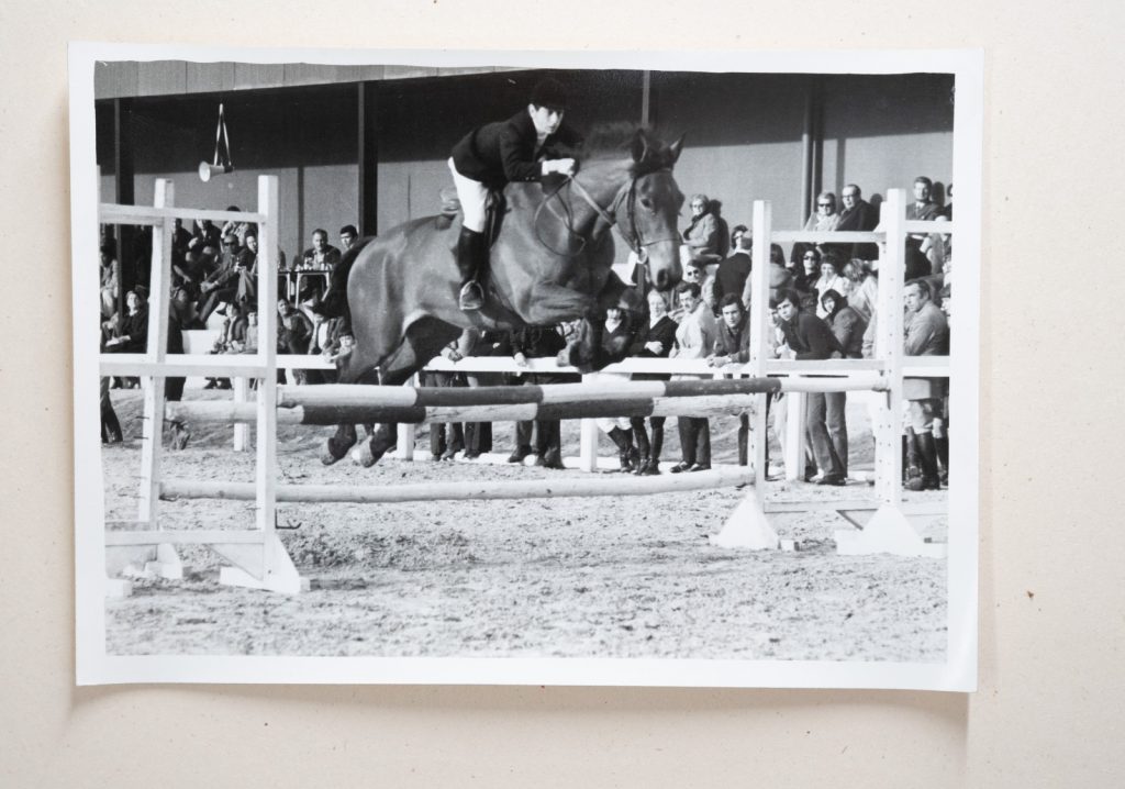 PHOTO Argentique France Equitation cheval saut d'obstacles 13X17cm 1970