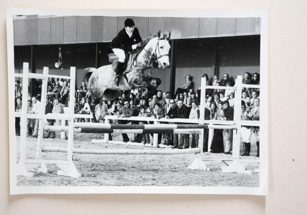 PHOTO Argentique France Equitation cheval saut d'obstacles 13X17cm 1970