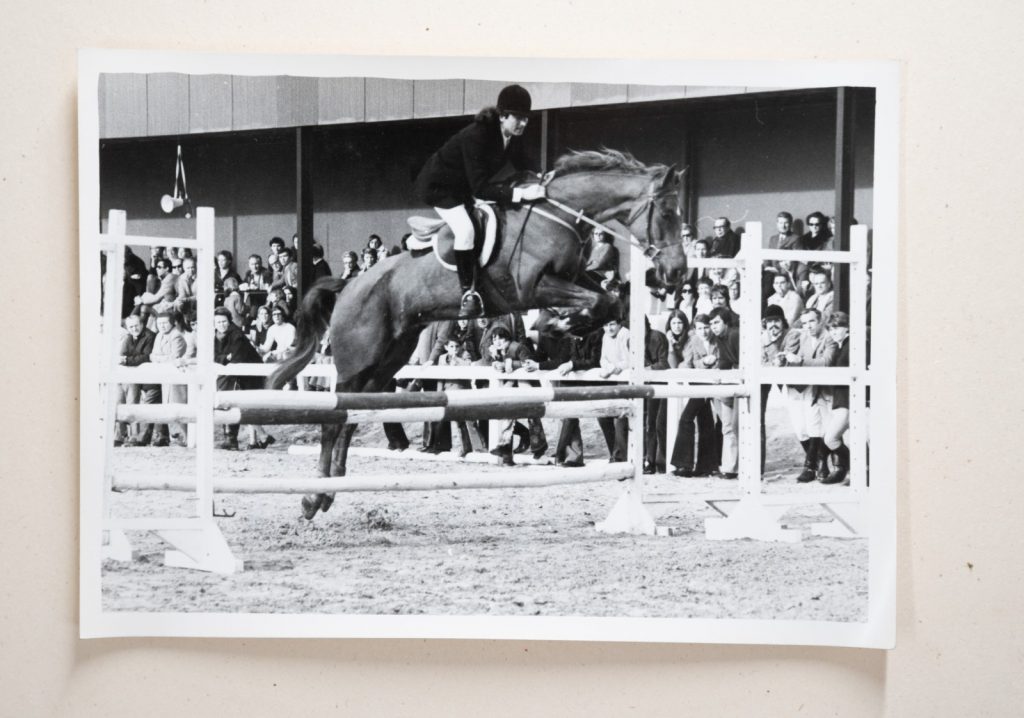 PHOTO Argentique France Equitation cheval saut d'obstacles 13X17cm 1970