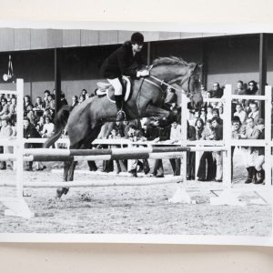 PHOTO Argentique	France	Equitation cheval saut d'obstacles	13X17cm	1970