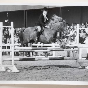 PHOTO Argentique	France	Equitation cheval saut d'obstacles	13X17cm	1970