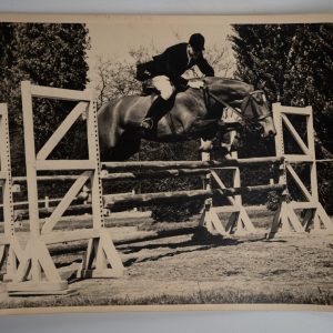 PHOTO Argentique	France	Equitation cheval saut d'obstacles	17X23	1970