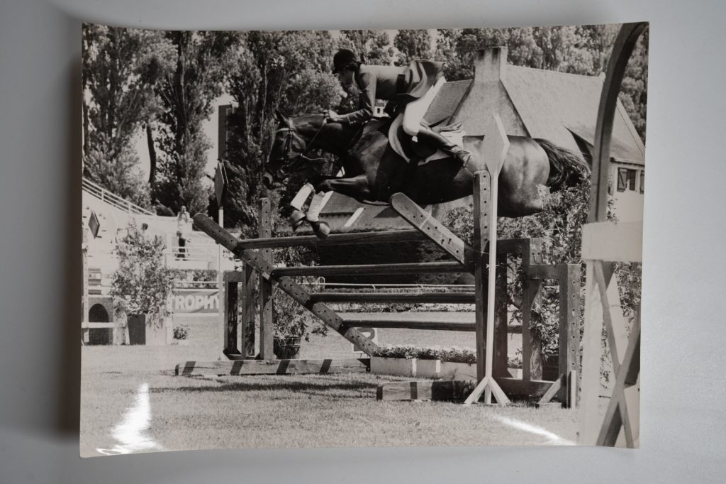 PHOTO Argentique France Equitation cheval saut d'obstacles 17X23 1970