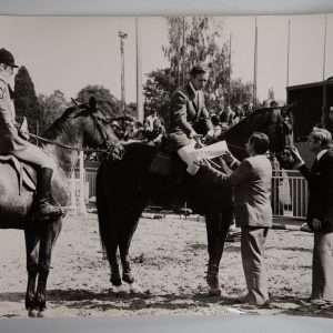 PHOTO Argentique	France	Equitation cheval saut d'obstacles	17X23	1970