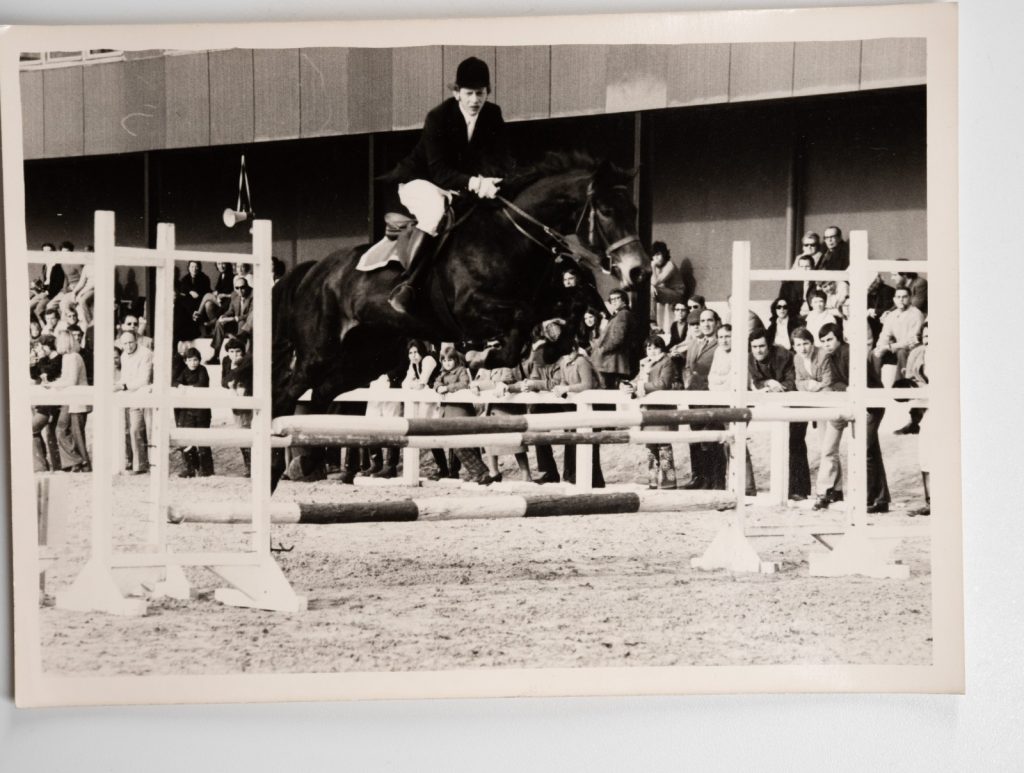 PHOTO Argentique	France	Equitation cheval saut d'obstacles	13X17cm	1970