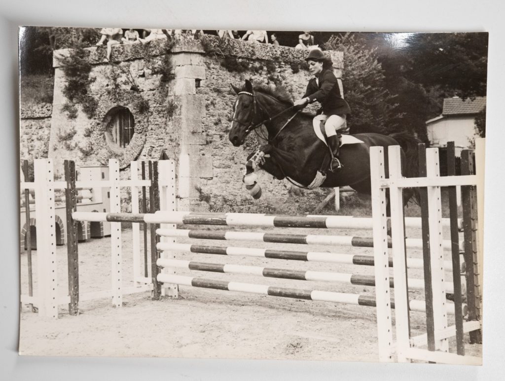 PHOTO Argentique	France	Equitation cheval saut d'obstacles	13X17cm	1970