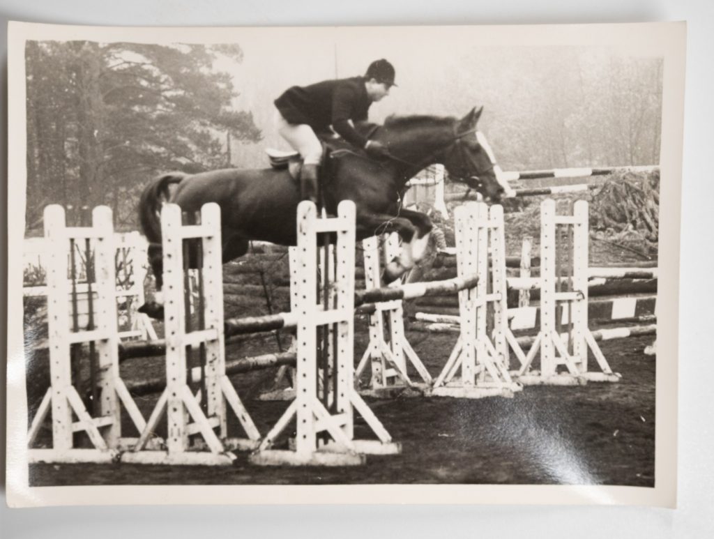 PHOTO Argentique France Equitation cheval saut d'obstacles 13X17cm 1970