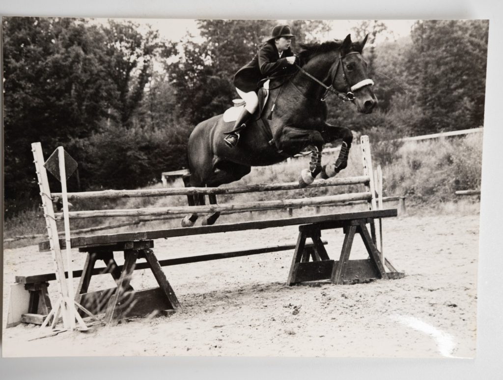 PHOTO Argentique France Equitation cheval saut d'obstacles 13X17cm 1970