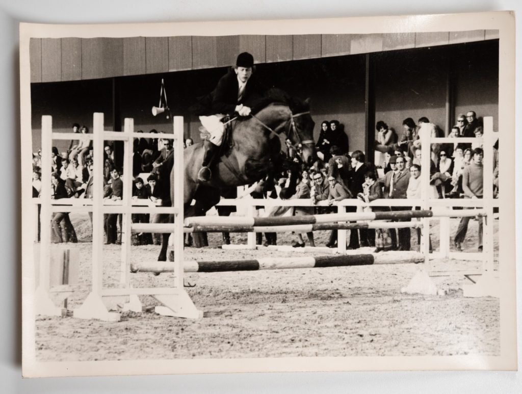 PHOTO Argentique France Equitation cheval saut d'obstacles 13X17cm 1970
