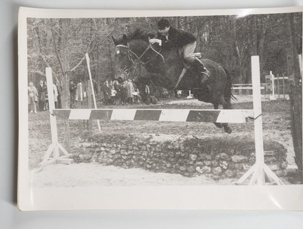 PHOTO Argentique France Equitation cheval saut d'obstacles 13X17cm 1970