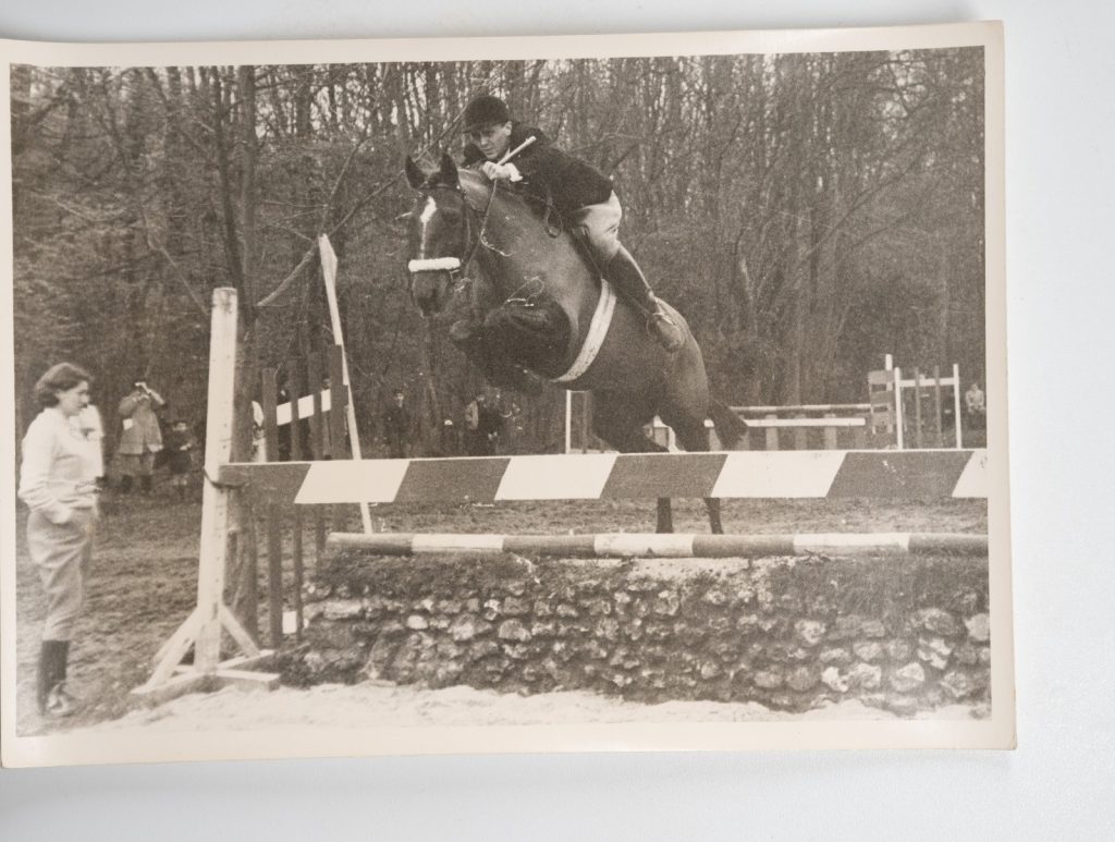 PHOTO Argentique France Equitation cheval saut d'obstacles 13X17cm 1970