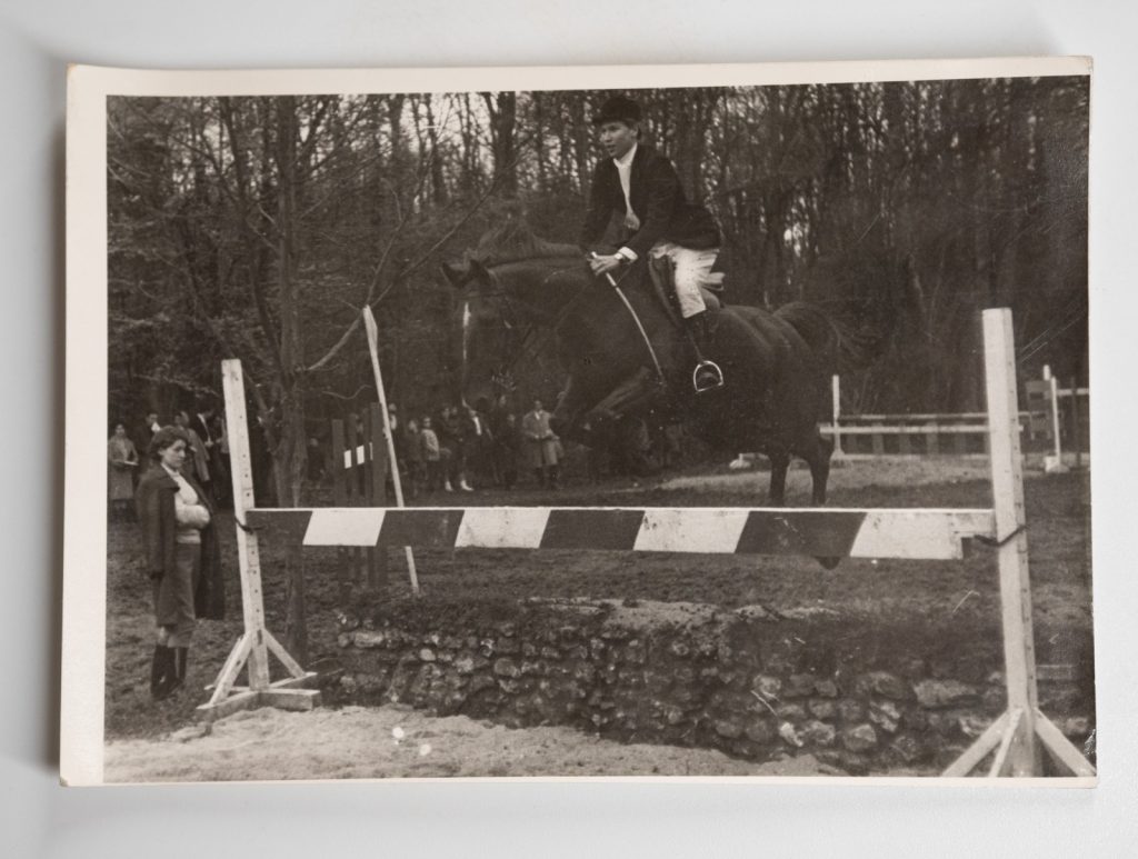 PHOTO Argentique France Equitation cheval saut d'obstacles 13X17cm 1970