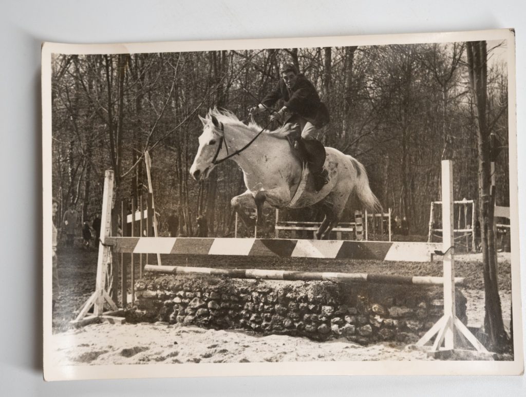 PHOTO Argentique France Equitation cheval saut d'obstacles 13X17cm 1970
