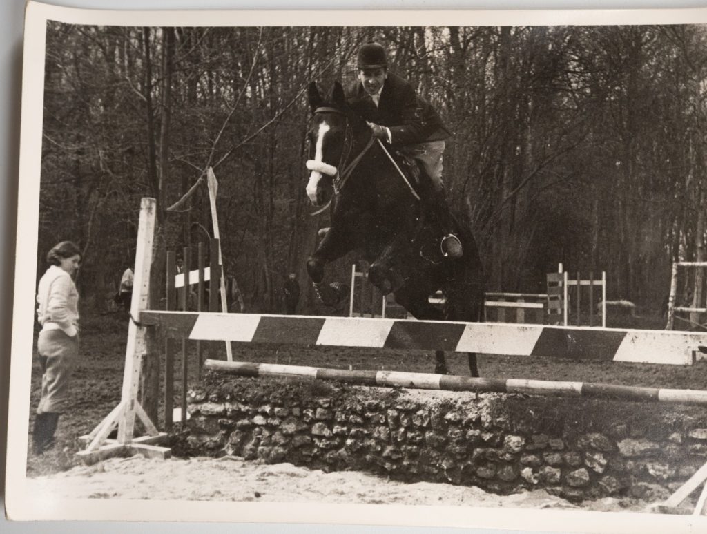 PHOTO Argentique France Equitation cheval saut d'obstacles 13X17cm 1970