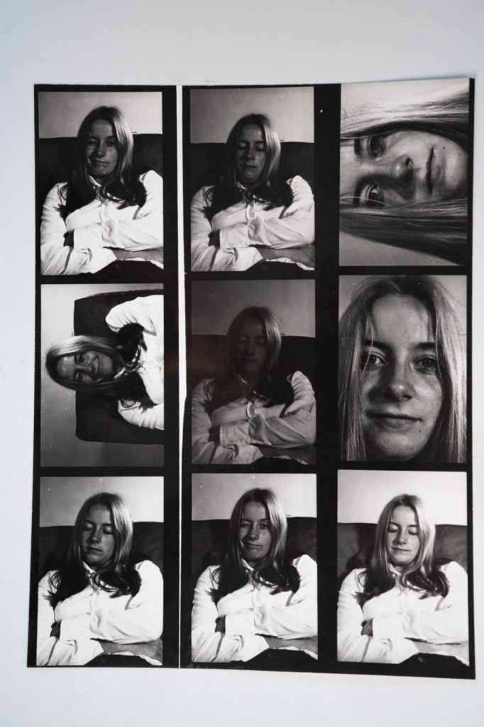 PHOTO Argentique Planche Contact Portrait FEMME pin-up 18X24 vue 6X6cm 1980