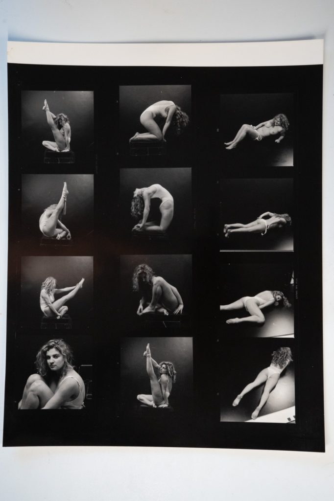 PHOTO Argentique Planche Contact Nu artistique femme nue 24x30cm vue 6X6cm