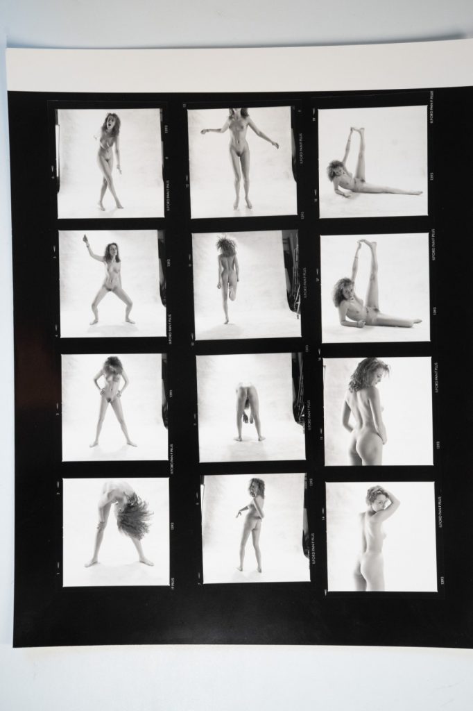 PHOTO Argentique Planche Contact Nu artistique femme nue 24x30cm vue 6X6cm