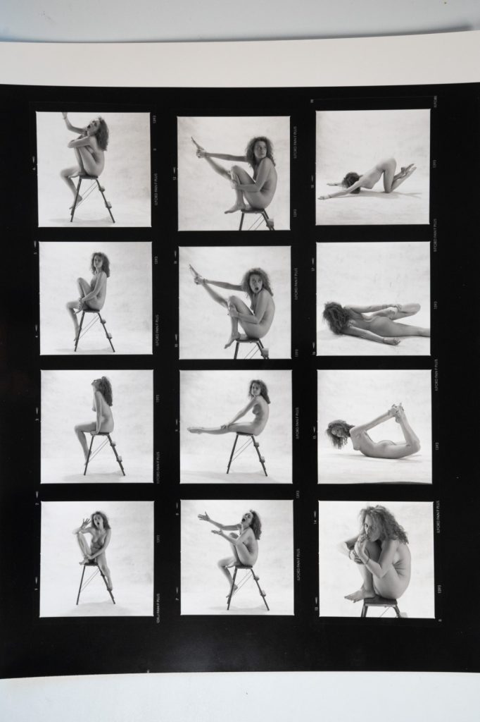 PHOTO Argentique Planche Contact Nu artistique femme nue 24x30cm vue 6X6cm