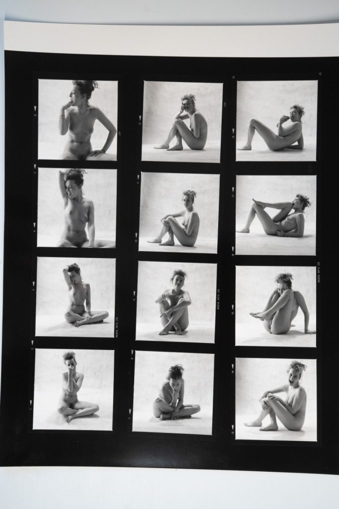 PHOTO Argentique Planche Contact Nu artistique femme nue 24x30cm vue 6X6cm
