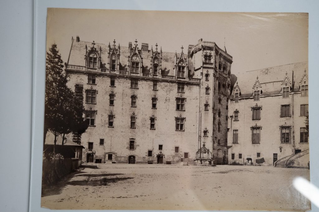 PHOTO Albumine	France	Nantes Chateau	20X27cm	1880
