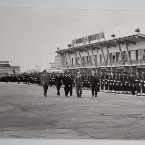 PHOTO Argentique	France	Aéroport d'Orly revue de troupes officiel	17X36cm	1960