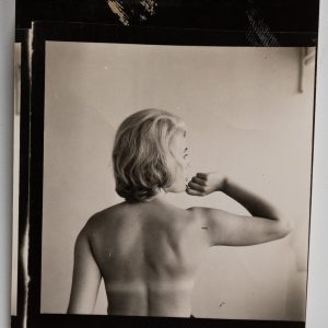 TIRAGE PHOTO Argentique	France	Femme Nue nu artistique snap shot	6X6cm	1960